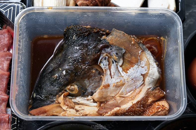หัวปลาแซลมอนต้มซีอิ้ว