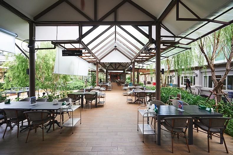 รีวิว Nathong Terrace Bar and Restaurant (ร้านอาหารนาทอง ห้วยขวาง)
