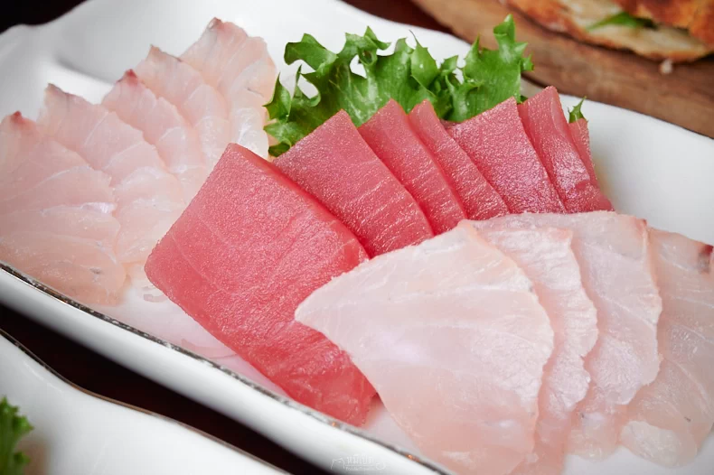 Sashimi tuna and sea bass