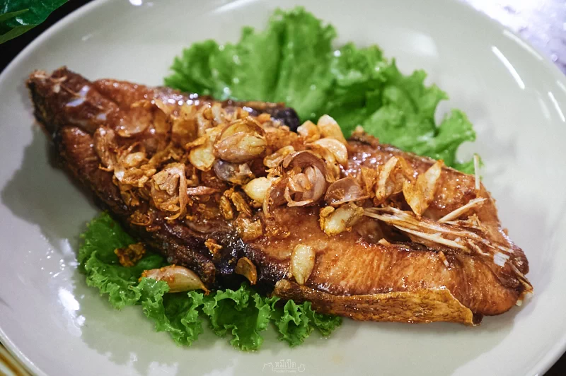 Deep-fried ‘Mong’ fish